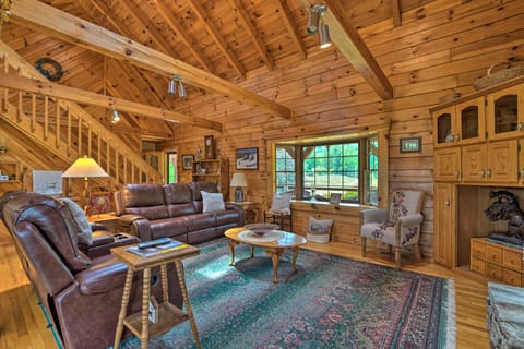 Pet-Friendly Canton Cabin w/ Porch + Grill! House in Buncombe County
