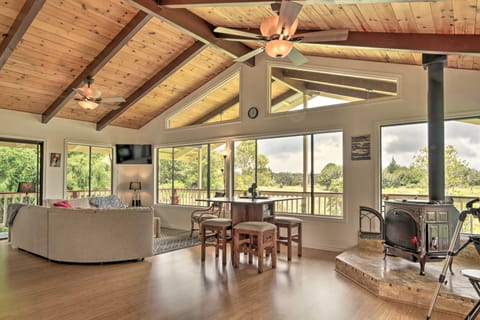 Peaceful Volcano Home Near National Park! House in Volcano