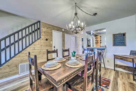 Rustic Ruidoso Retreat Near Shops & Mountains! Apartment in Ruidoso