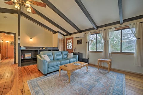 'Stonewood Lodge' Couples Retreat in Glenville! House in Lake Glenville