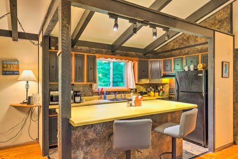 'Stonewood Lodge' Couples Retreat in Glenville! House in Lake Glenville