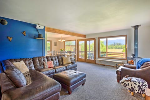 51 Mi to Mt Rainier: Mtn-View Escape on 8 Acres! House in Washington