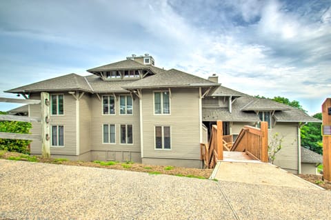 Idyllic Wintergreen Condo w/ Resort Amenities Apartment in Nelson County