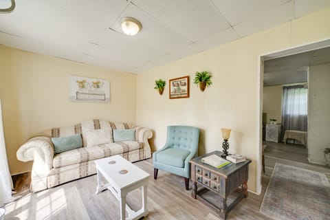 Serene McEwen Cottage ~ 2 Mi to Golf Course! Cottage in Tennessee