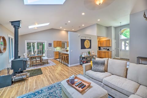 Cozy Whitehall Hideaway w/ Hot Tub + Chiminea! House in Wisconsin