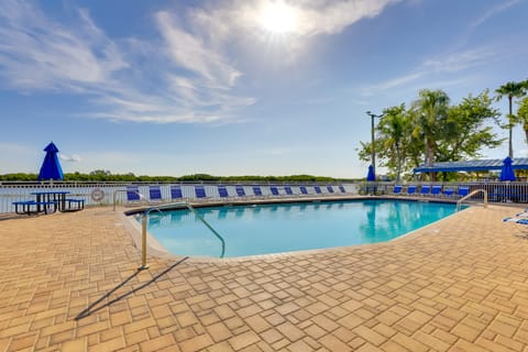 1 Mi to Beach: Coastal-Zen Ruskin Retreat! Apartment in Ruskin