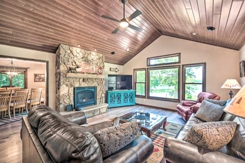 Patio, Views & Hot Tub: Quiet Lakeside Cabin House in Wisconsin