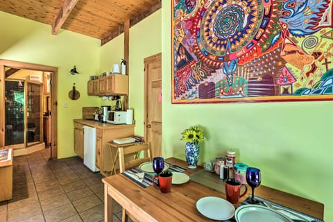 Pet-Friendly Leicester 'Mountain View' Escape Apartment in Buncombe County