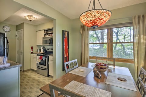 Community Beach Access: Lake Harmony Condo! Apartment in Big Boulder Lake