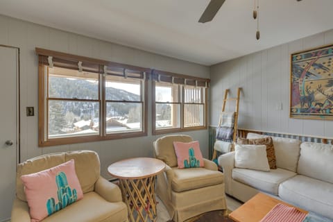 Red River Ski Condo on Main St - Mtn View! Apartment in Red River