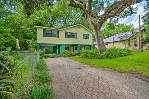 Waterfront Inglis Getaway w/ Dock: 5 Mi to Gulf House in Florida