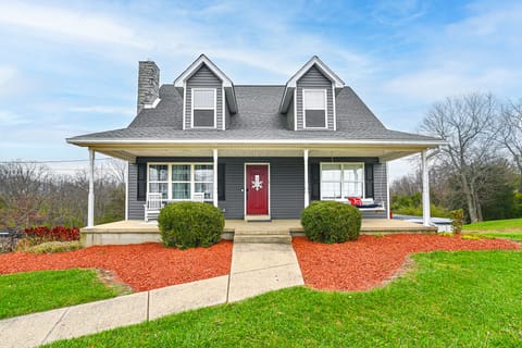 Williamstown Gem w/ Private Pool & Hot Tub! House in Williamstown