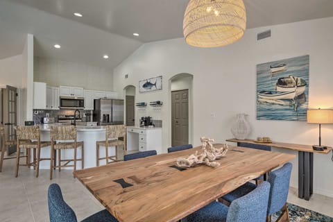 Private Pool: Beachy Cape Coral Getaway! House in Cape Coral