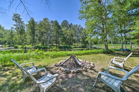 Atlanta Waterfront Cabin w/ Dock & Kayaks! House in Albert