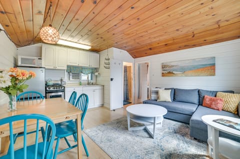 'Tiny House Cottage 5' w/ Crooked Lake Access! Cottage in Oden