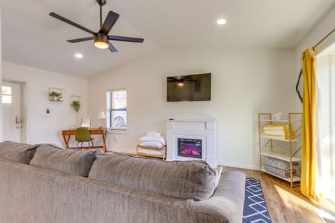 Deck & Boat Dock: Lakefront Cabin in Eucha! House in Lake O The Cherokees