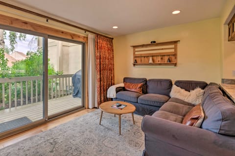Spacious Park City Retreat: Golf Course Views Apartment in Snyderville