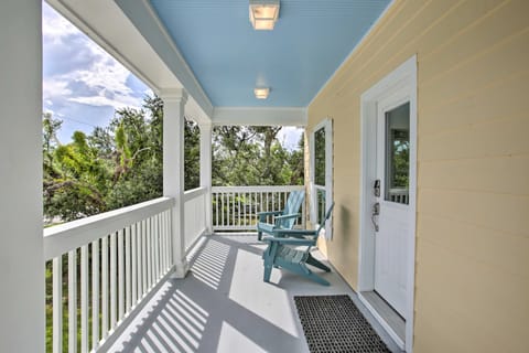 Modern Waveland Home w/ Deck, Walk to Beach! House in Waveland