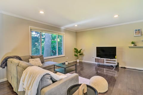 Pet-Friendly Michigan Home: 5 Mi to State Park! House in Lake Erie