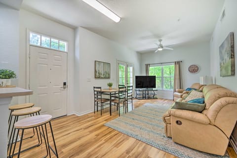 Kissimmee Condo: Community Perks, 10 Mi to Disney! Apartment in Kissimmee