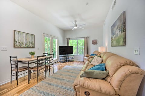 Kissimmee Condo: Community Perks, 10 Mi to Disney! Apartment in Kissimmee