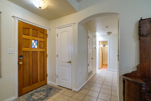 Convenient Las Cruces Home w/ Patio & Grill! House in Las Cruces