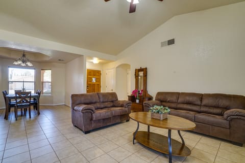 Convenient Las Cruces Home w/ Patio & Grill! House in Las Cruces