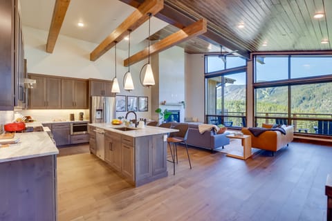 Mountain Home w/ Hot Tub, Near WP Resort! Apartment in Winter Park