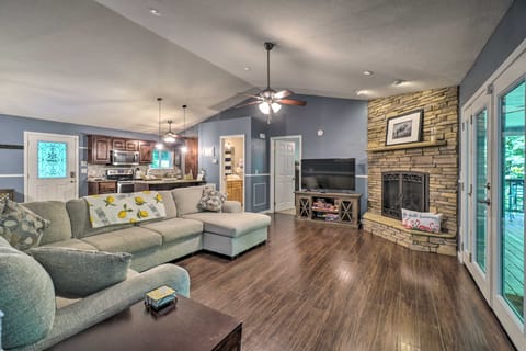 Peaceful Sevierville Home w/ Private Hot Tub! House in Sevier County