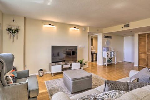 Convenient Clearwater Condo < 4 Mi to Beach! Apartment in Florida