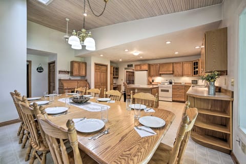 Family Friendly! Long Noble Lake Gem w/ Game Room House in Michigan