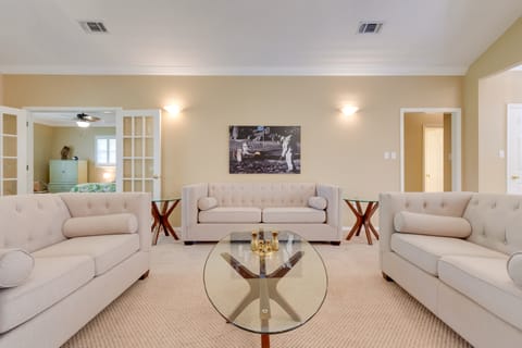 Chic Home w/ Club Access Near Bay St Louis! House in Diamondhead