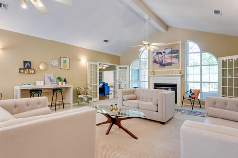 Chic Home w/ Club Access Near Bay St Louis! House in Diamondhead