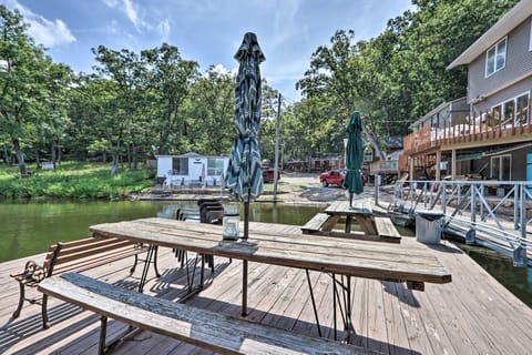 Walk to Waterfront! Family Haven in Osage Beach House in Osage Beach