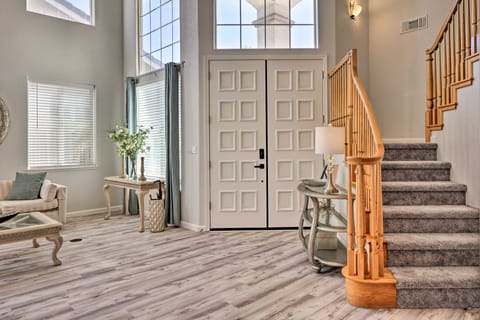 Family-Friendly Modesto Home w/ Grill & Yard House in Modesto