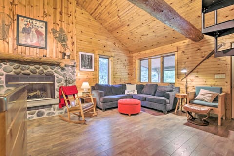 Waterfront Cottage w/ Dock on Papoose Lake! Cottage in Wisconsin