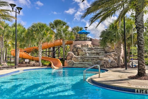 Private Pool & Resort Perks: Home in Davenport House in Four Corners
