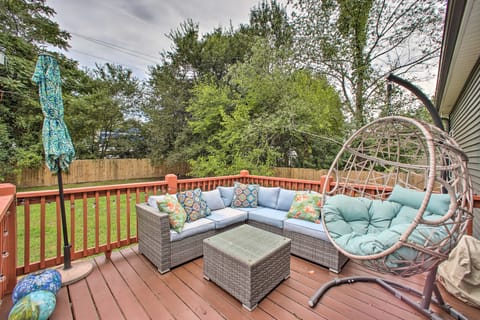 2 Mi to Downtown: Luxe Greenville Retreat! House in Greenville