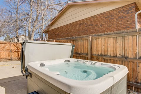 6 Mi to Dtwn: Arvada Home w/ Hot Tub & Yard House in Arvada