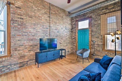 Sleek Chicago Apt: Walk to Dining + Nightlife Apartment in Bucktown