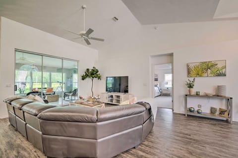 Crystal River Gem Near Three Sisters Springs! House in Florida