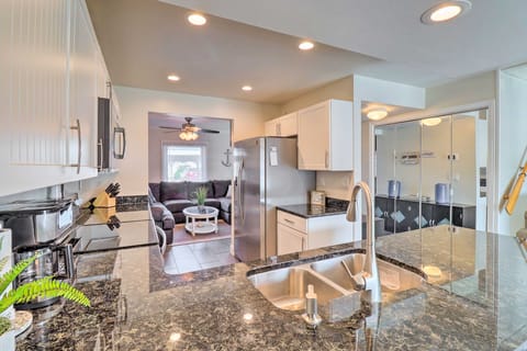 Pool Fun! Family Escape < 1 Mi to Ocean City Beach Apartment in Ocean City