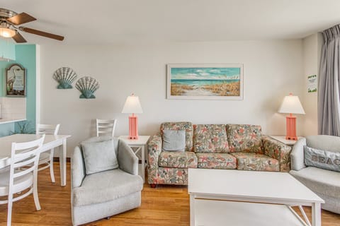 Oceanfront Resort Condo in North Myrtle Beach! Apartment in Atlantic Beach