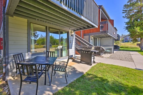 Cozy & Chic Mountain Condo w/ Community Perks Apartment in Fraser