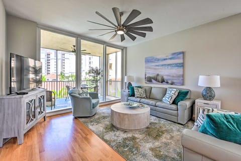 Naples Escape in Regatta w/ Resort Amenities! Apartment in Vanderbilt Beach