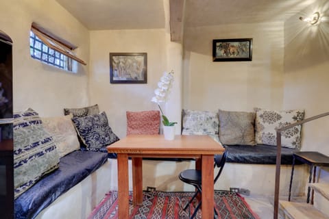 Adobe Studio: 2 Blocks to Dtwn Santa Fe Plaza! Apartment in Santa Fe