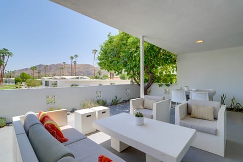 Pool Access: Mtn-View Palm Springs Condo! Apartment in Palm Springs