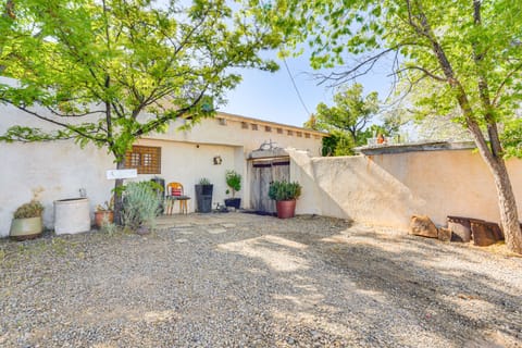 Centrally Located Santa Fe Studio Near Town! Apartment in Santa Fe