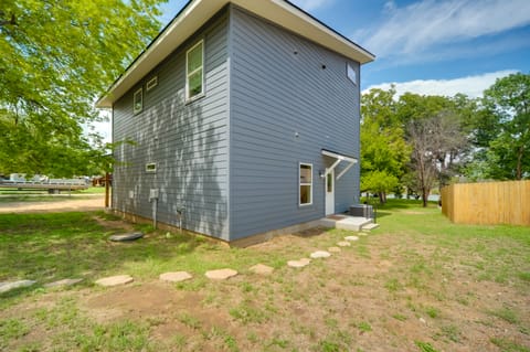 Cozy Casita & Cabana on Lake Marble Falls! Apartment in Cottonwood Shores