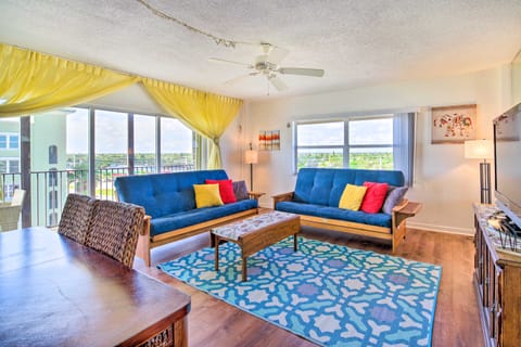 Ocean Sunrises! Beachfront Satellite Beach Condo Apartment in South Patrick Shores